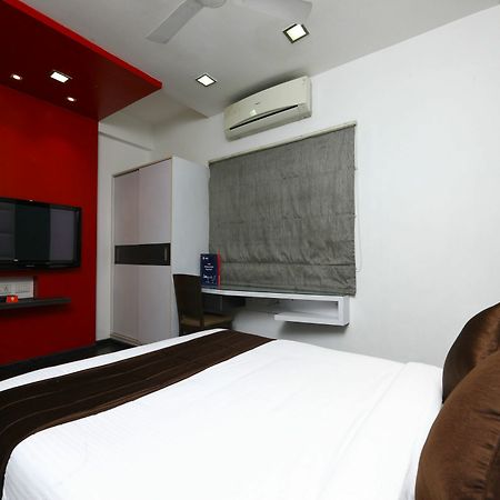 Oyo 9911 Apartment Shylee Niwas Chennai Esterno foto